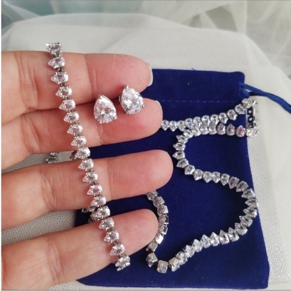 Swarovski Elements White Gold Plated Teardrop Tennis Necklace NEW - Picture 7 of 8